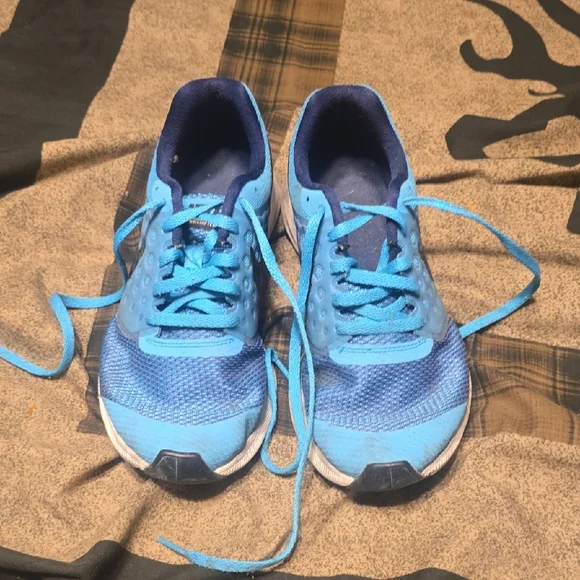 Nike Light Blue Athletic Sneakers with Black Swoosh Size 6y Womens 71/2 - Picture 2 of 3